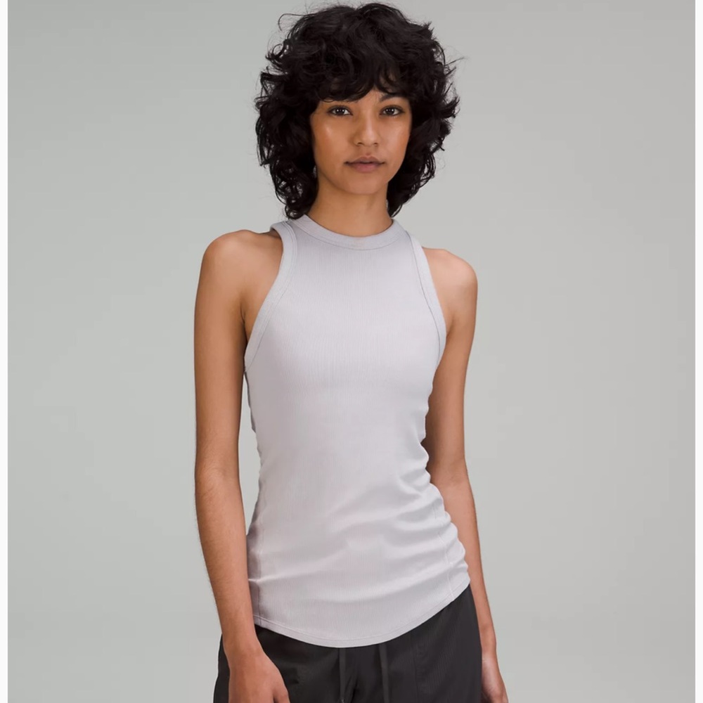 Hold Tight tank size 4